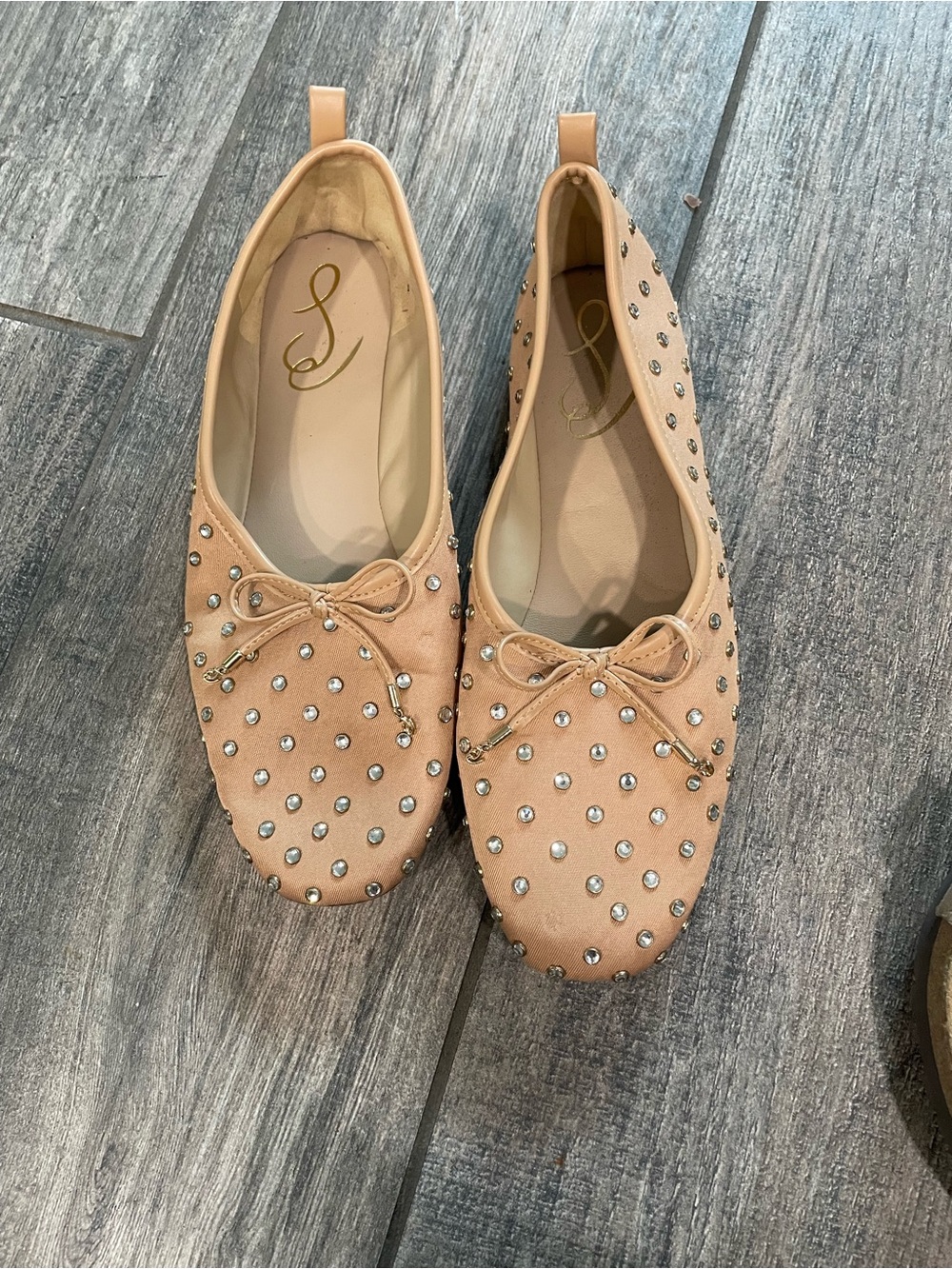 Studded Bow Tie Ballet Flats - Nude